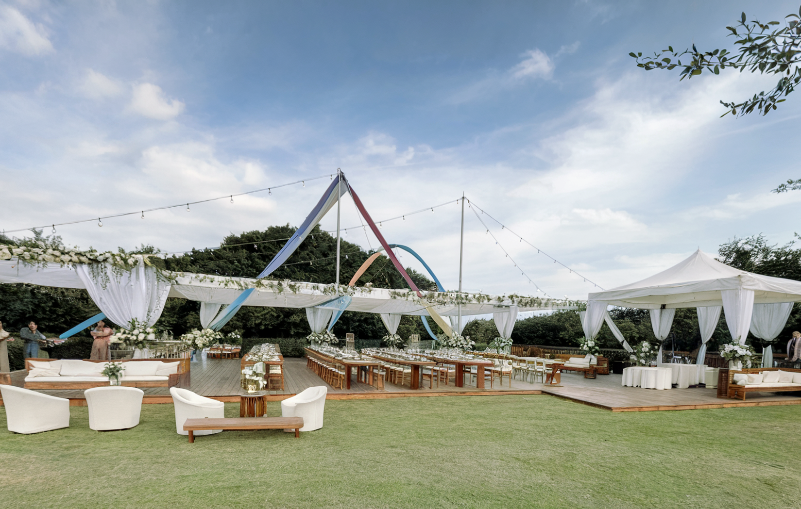 a-daytime-outdoor-weeding-space-setup-wi_S-RBBtwWRvSjzKCS2n7OGQ_zxXUCnn8Se2AWmKYVmEWrA